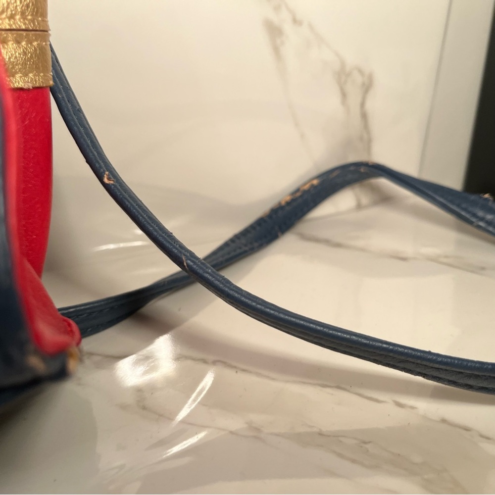 Marvel Loungefly Crossbody Bag - Picture 4 of 11